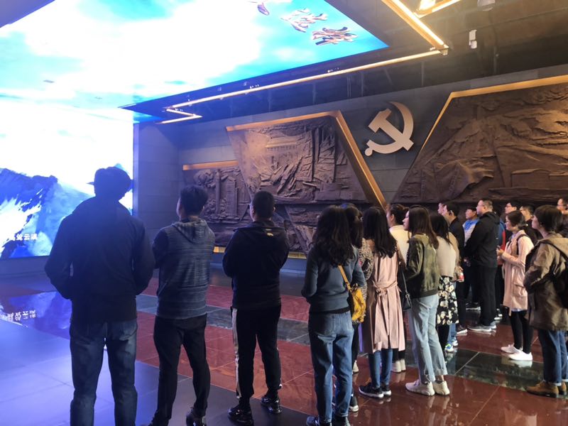 极悦娱乐 ee221